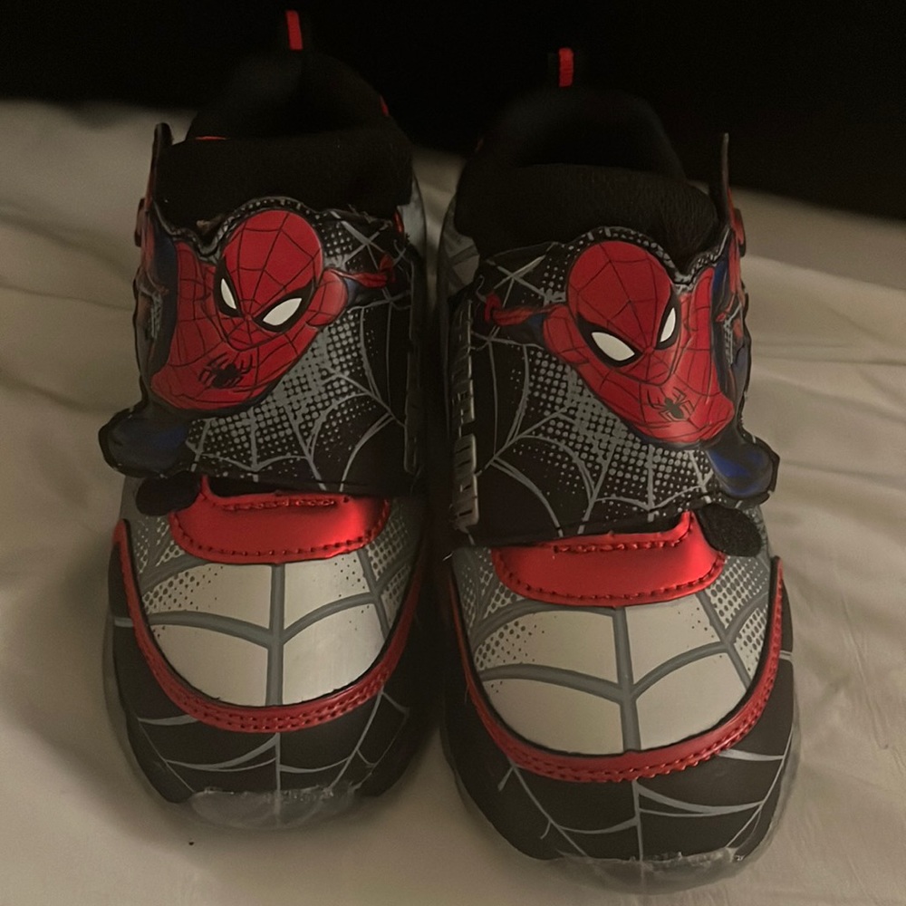Spiderman Velcro Shoes Size 12 Boys